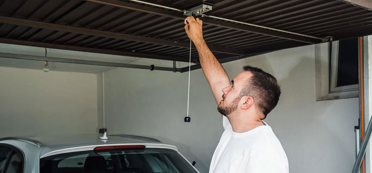 Commercial Garage Door Company in North York